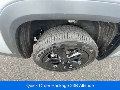 Used 2025 Jeep Grand Cherokee L Laredo AWD/4WD image 11