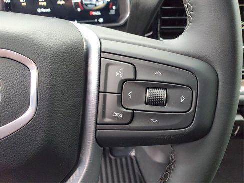 New 2026 GMC Sierra 1500 Elevation image 13