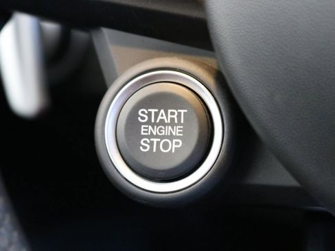 New 2025 Alfa Romeo Giulia AWD w/ Veloce Package AWD image 41