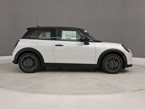 New 2026 MINI Cooper 2-Door Hardtop FWD image 6