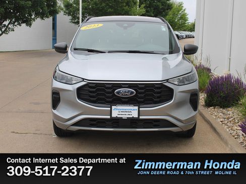 Used 2023 Ford Escape ST-Line w/ Tech Pack #1 AWD/4WD image 4