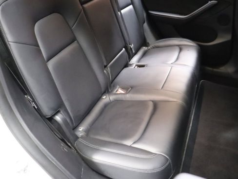 Used 2023 Tesla Model Y Long Range image 44