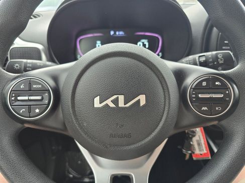 Used 2023 Kia Soul LX w/ LX Technology Package FWD image 24