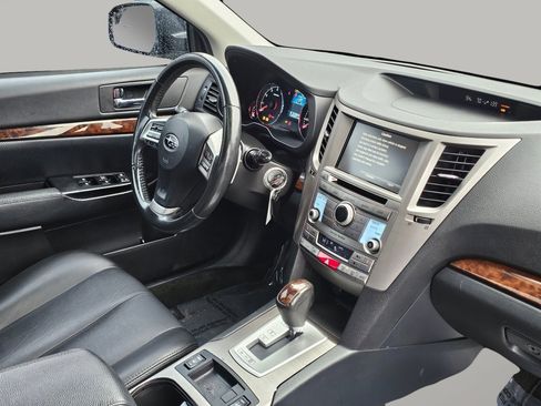Used 2013 Subaru Legacy 3.6R Limited image 26