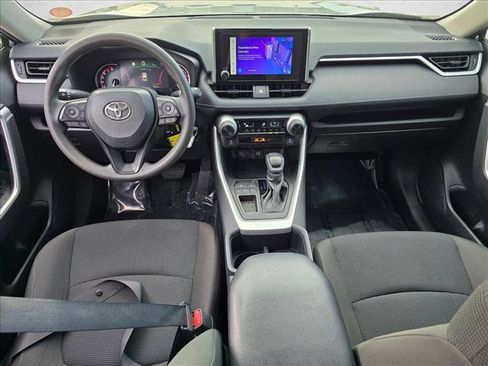 Used 2024 Toyota RAV4 LE FWD image 17