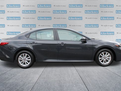 Used 2025 Toyota Camry LE FWD image 4