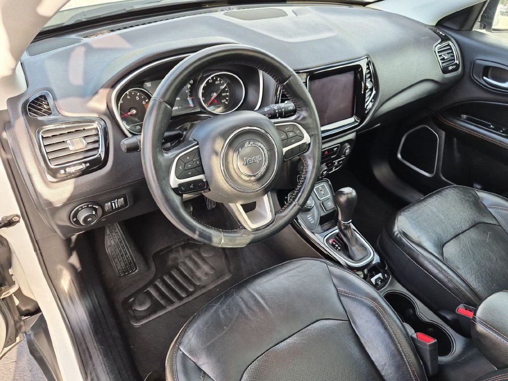 Used 2018 Jeep Compass Limited w/ Navigation Group AWD/4WD image 10