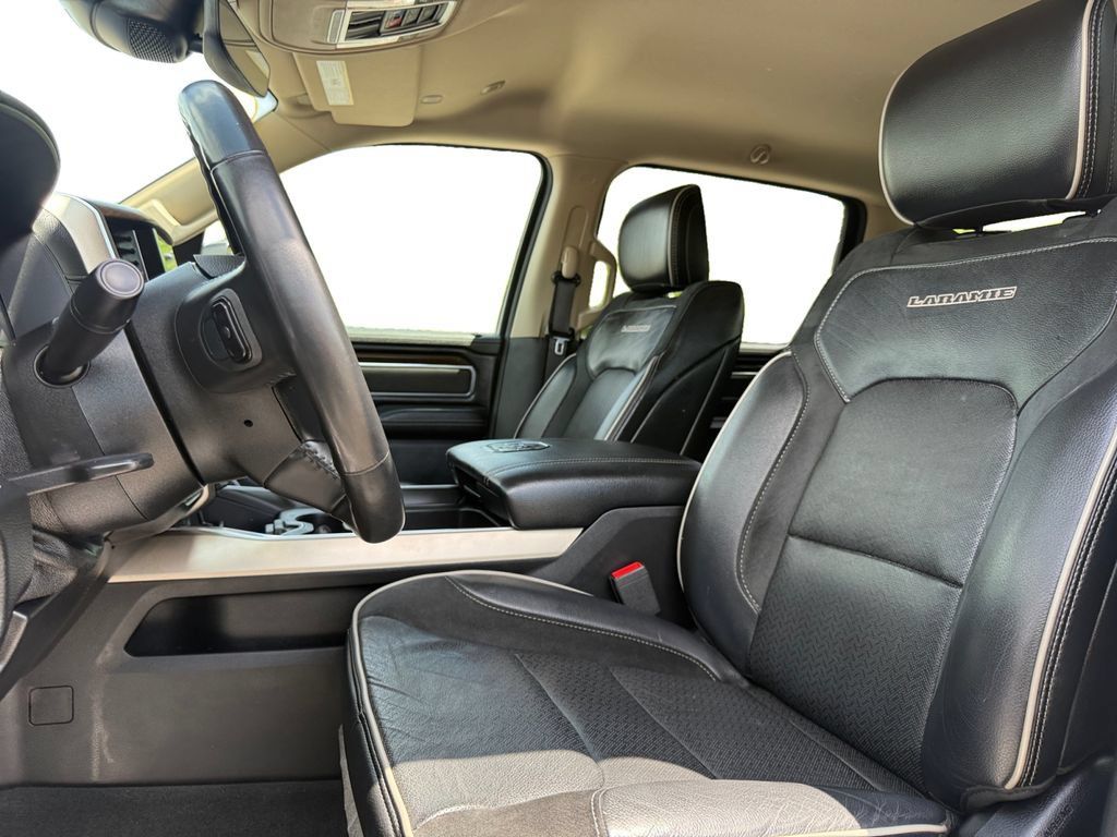 Used 2021 RAM 1500 Laramie AWD/4WD image 9