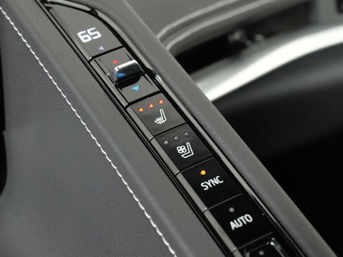 Used 2024 Chevrolet Corvette Stingray Preferred Conv w/ 2LT image 53