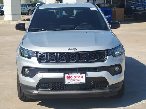 New 2026 Jeep Compass Latitude image 7