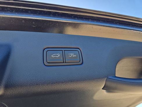 New 2026 Kia Carnival EX image 10