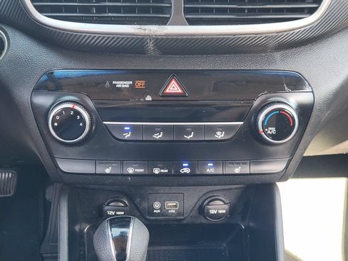 Used 2019 Hyundai Tucson Value FWD image 15
