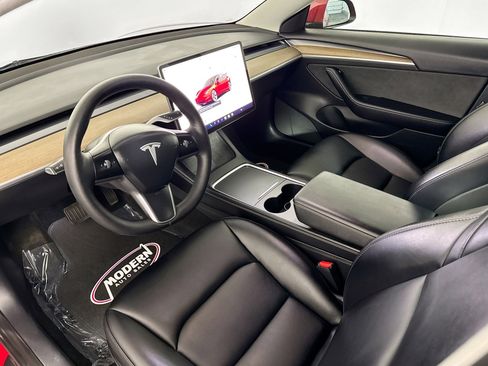 Used 2022 Tesla Model 3 Long Range AWD/4WD image 5