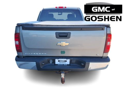 Used 2009 Chevrolet Silverado 1500 LT AWD/4WD image 7