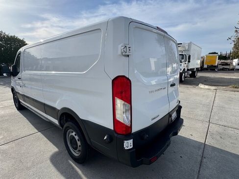 Used 2017 Ford Transit 250 148 Low Roof RWD image 9