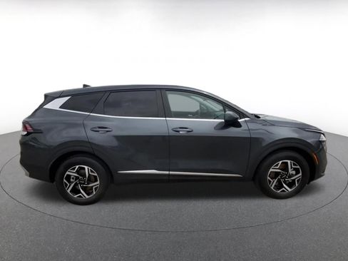 Used 2025 Kia Sportage LX FWD image 16