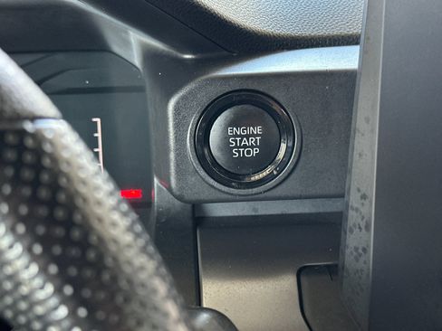 Used 2024 Toyota Tacoma SR5 AWD/4WD image 19