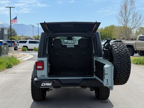 Used 2024 Jeep Wrangler Unlimited Sport AWD/4WD image 9