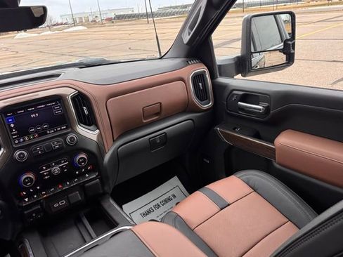 Used 2023 Chevrolet Silverado 3500 High Country w/ Z71 Off-Road Package image 15