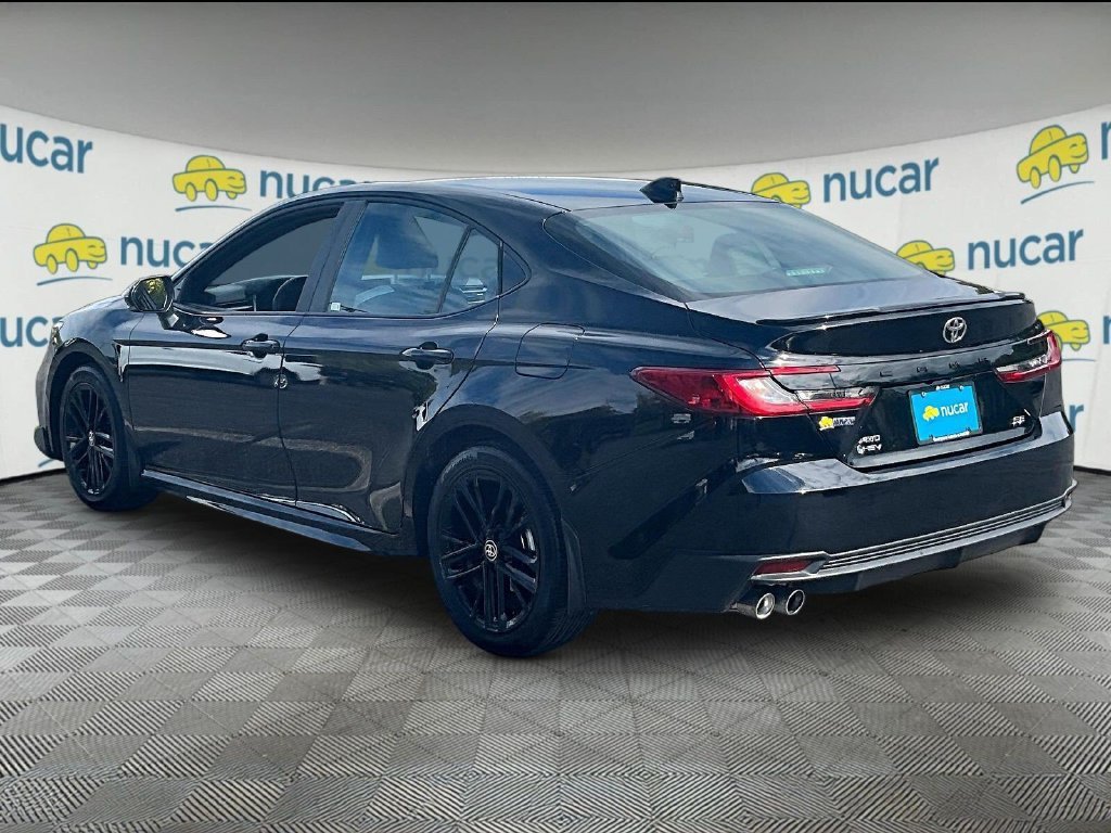 Used 2025 Toyota Camry SE w/ Convenience Package AWD/4WD image 4