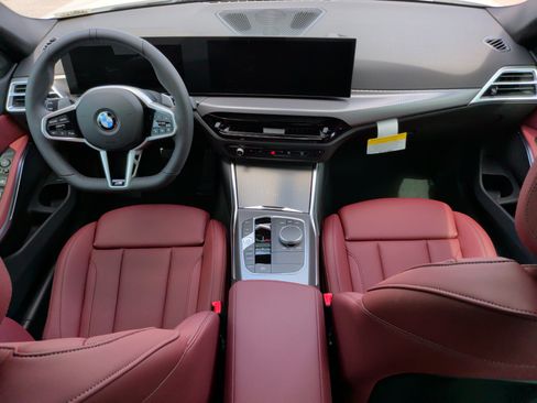 New 2026 BMW 330i xDrive Sedan w/ M Sport Package AWD/4WD image 33