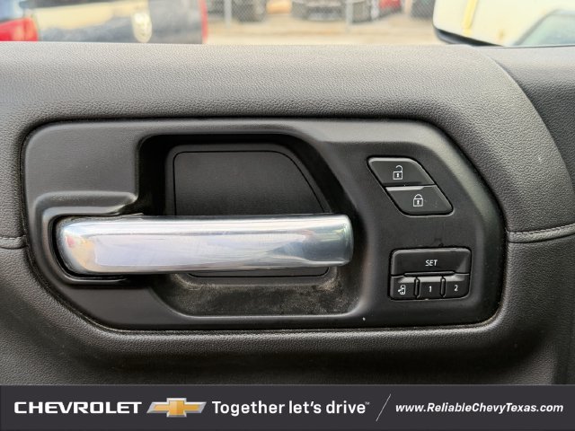 Used 2020 GMC Sierra 1500 SLT RWD image 29