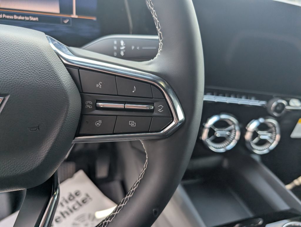 New 2025 Chevrolet Blazer EV LT AWD/4WD image 18