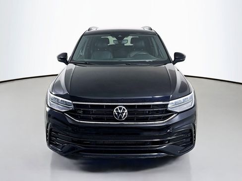 Used 2023 Volkswagen Tiguan SE R-Line AWD/4WD image 6