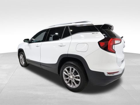 Certified 2024 GMC Terrain SLT w/ Infotainment Package II AWD/4WD image 2
