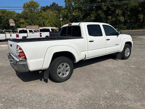 Used 2010 Toyota Tacoma PreRunner image 5