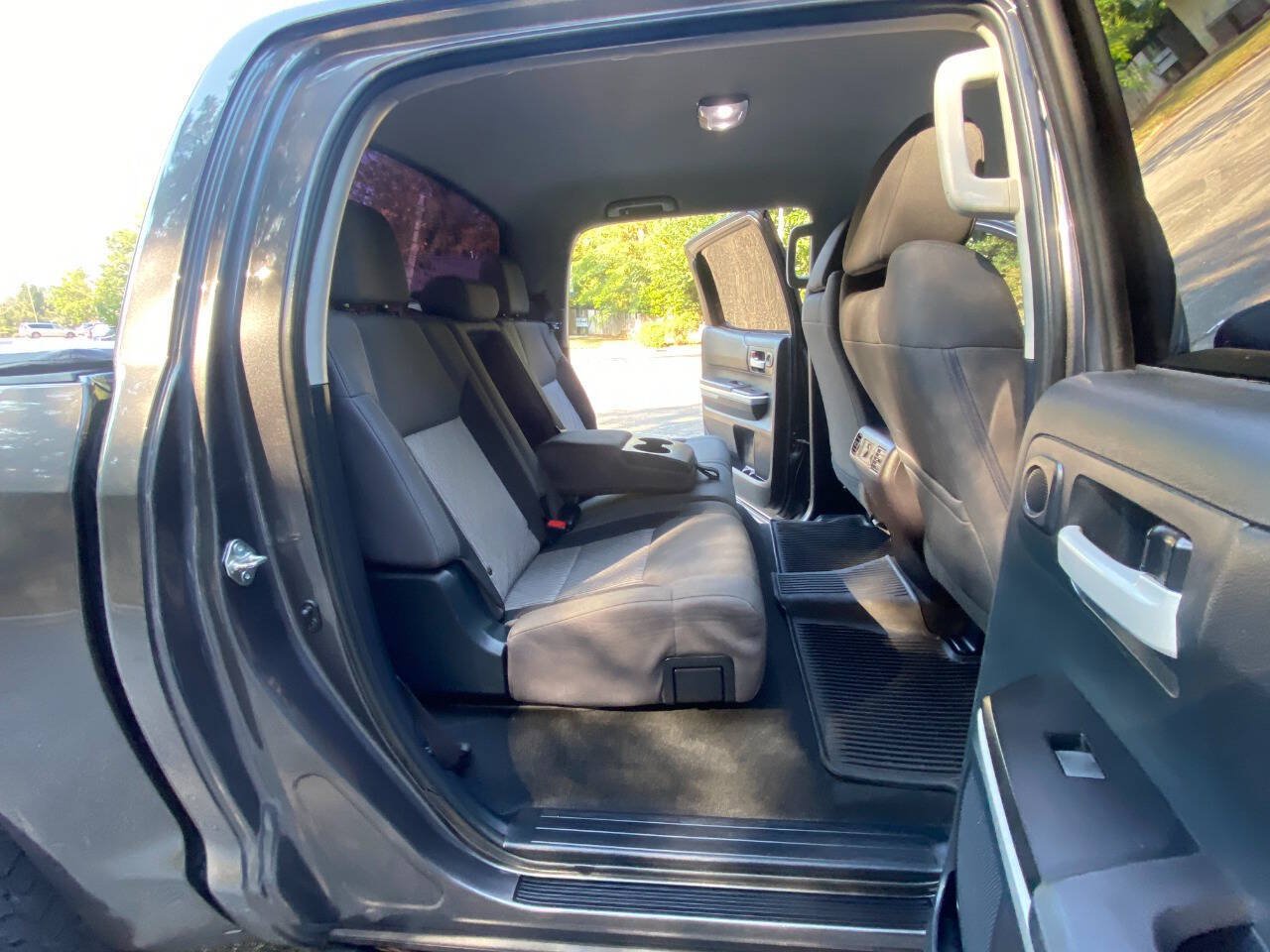 Used 2015 Toyota Tundra SR5 w/ TRD Off Road Package AWD/4WD image 48