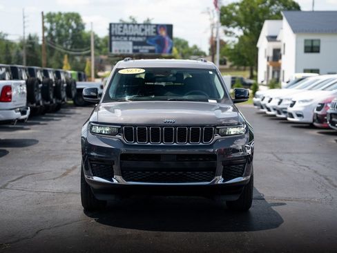 Used 2023 Jeep Grand Cherokee L Laredo w/ Luxury Tech Group I AWD/4WD image 3