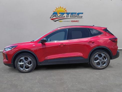 Used 2025 Ford Escape ST-Line AWD/4WD image 8