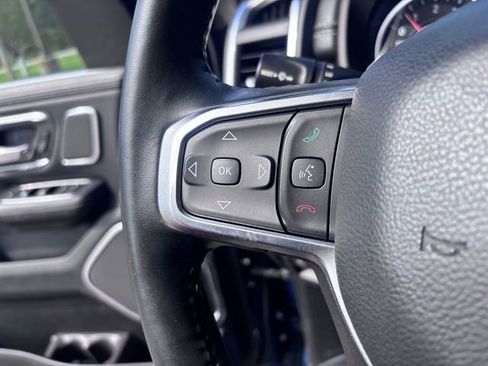 Used 2023 RAM 1500 Laramie AWD/4WD image 17