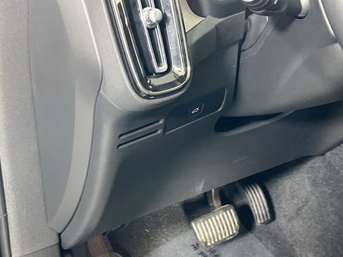 Used 2023 Volvo XC40 B5 Plus w/ Driver Assist Package image 10