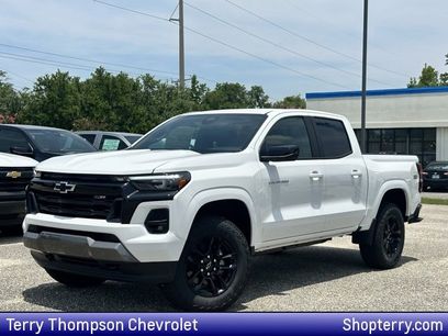 New 2025 Chevrolet Colorado Z71 w/ Midnight Edition