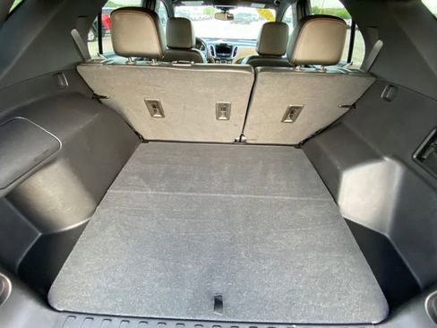 Used 2024 Chevrolet Equinox Premier FWD image 16