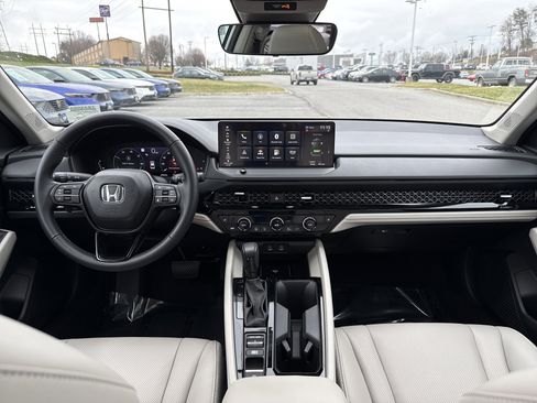 Used 2025 Honda Accord EX-L image 29