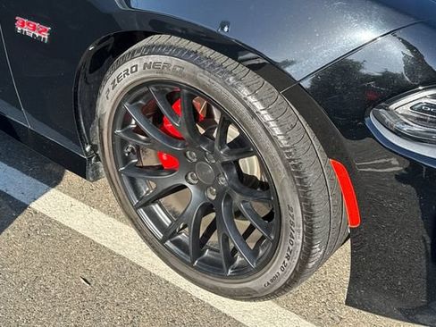Used 2017 Dodge Charger R/T Scat Pack RWD image 4