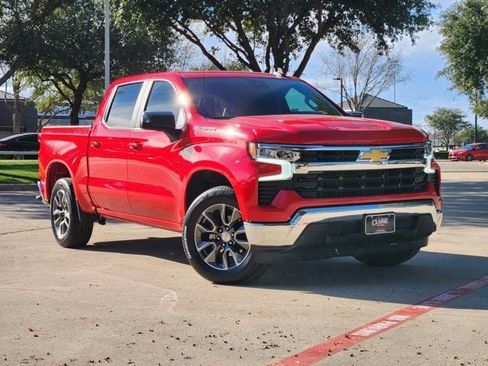 Used 2025 Chevrolet Silverado 1500 LT image 2