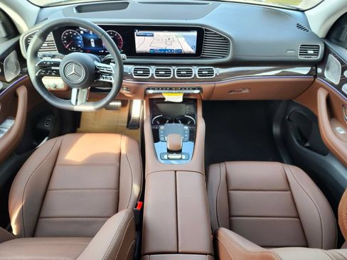 New 2026 Mercedes-Benz GLS 450 4MATIC image 12
