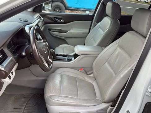 Used 2018 GMC Acadia SLT AWD/4WD image 16