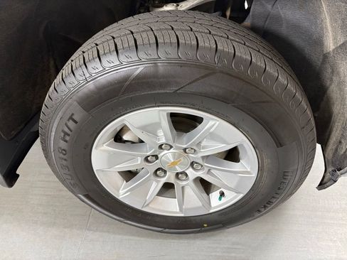 Used 2025 Chevrolet Silverado 1500 LT RWD image 11