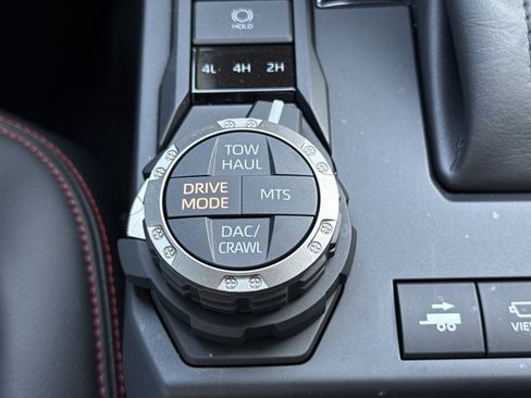 Used 2025 Toyota Tacoma TRD Pro image 19