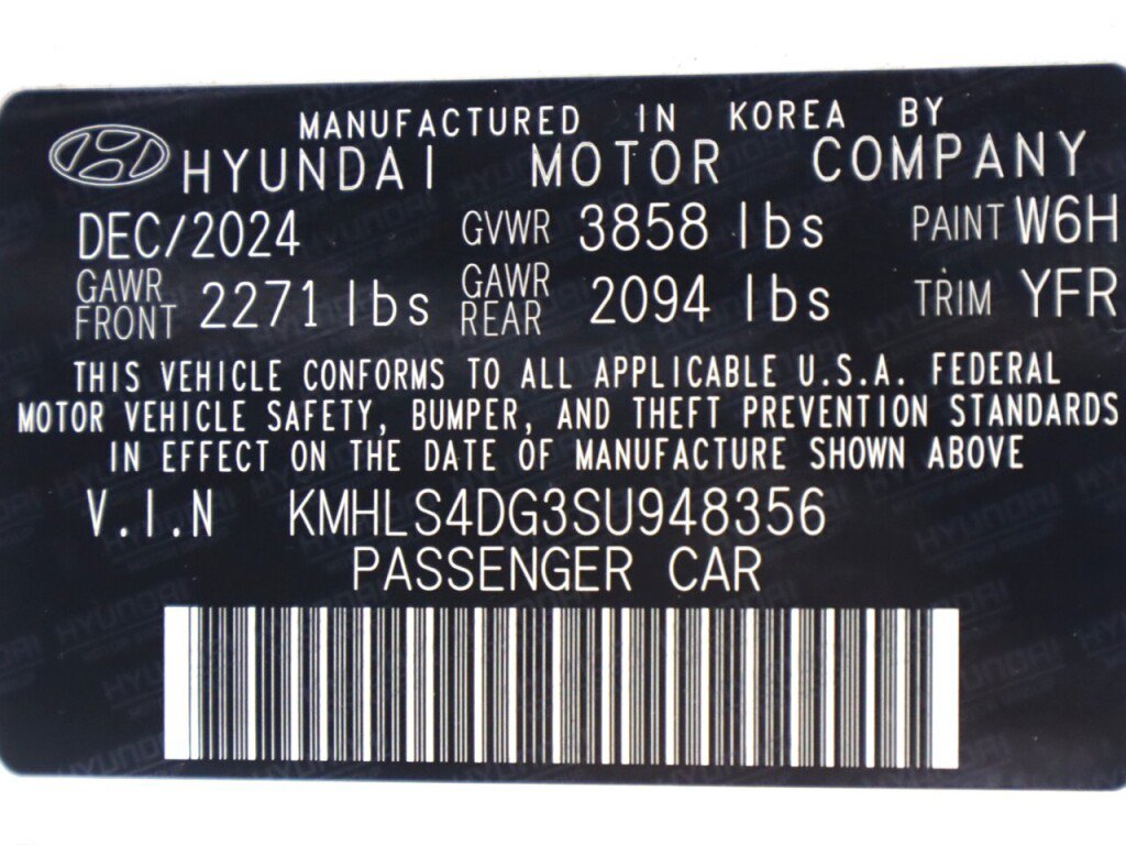 Used 2025 Hyundai Elantra SEL FWD image 43