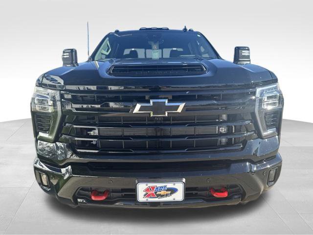 Used 2026 Chevrolet Silverado 3500 LTZ w/ LTZ Plus Package AWD/4WD image 3