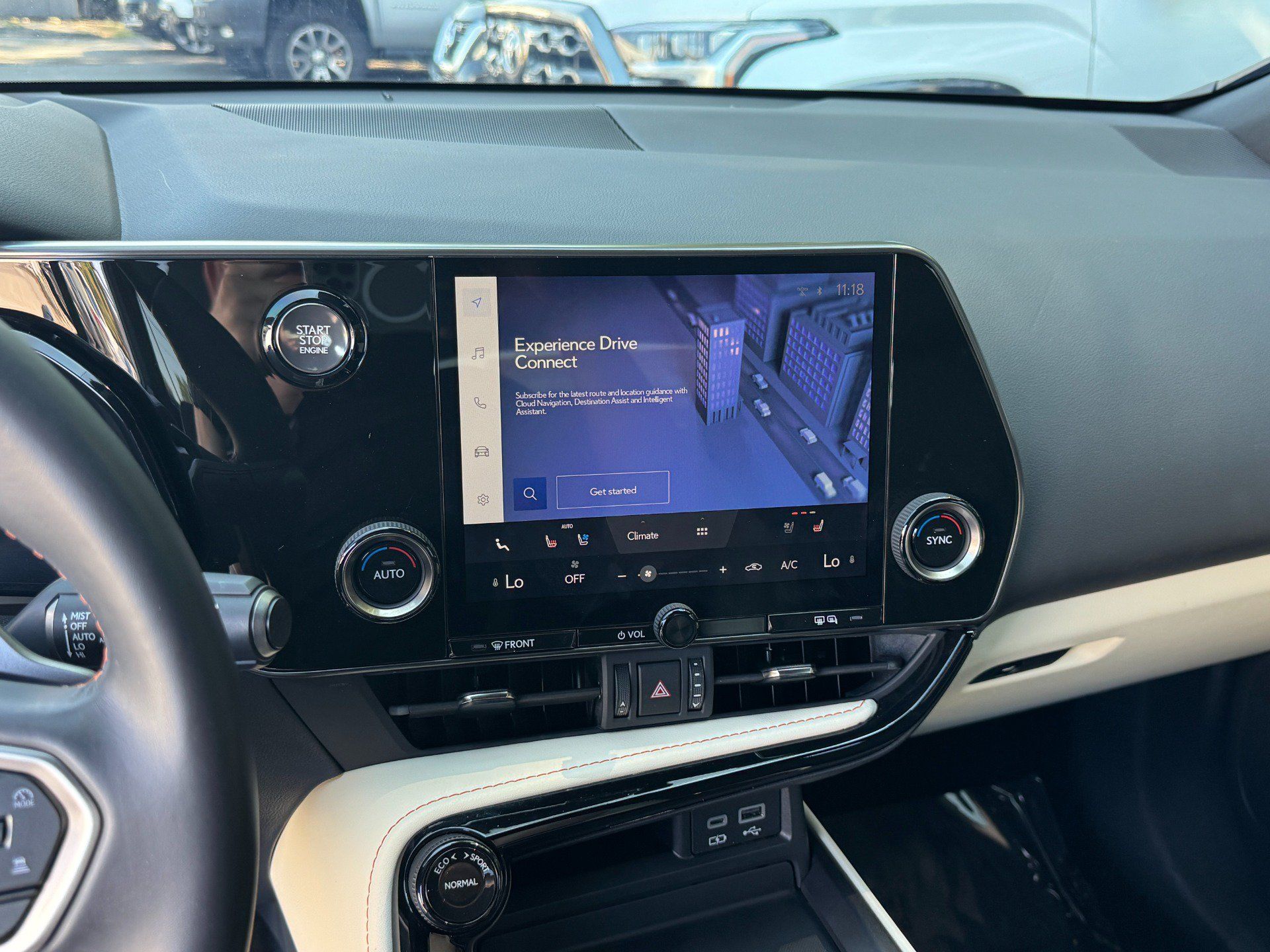Used 2024 Lexus NX 250 FWD w/ Towing Package (2000 Lbs) image 37