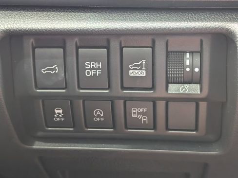 Used 2025 Subaru Forester Wilderness w/ Convenience Package AWD/4WD image 25
