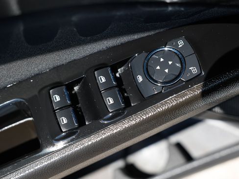 Used 2016 Ford Fusion SE FWD image 43