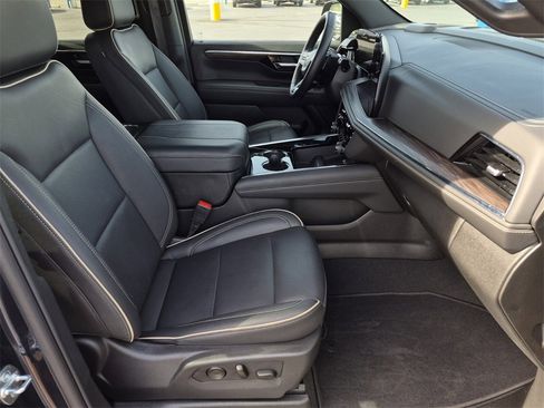 Certified 2025 Chevrolet Tahoe Premier image 13